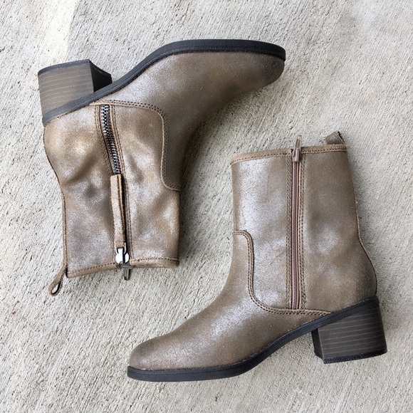 clarks nevella devon